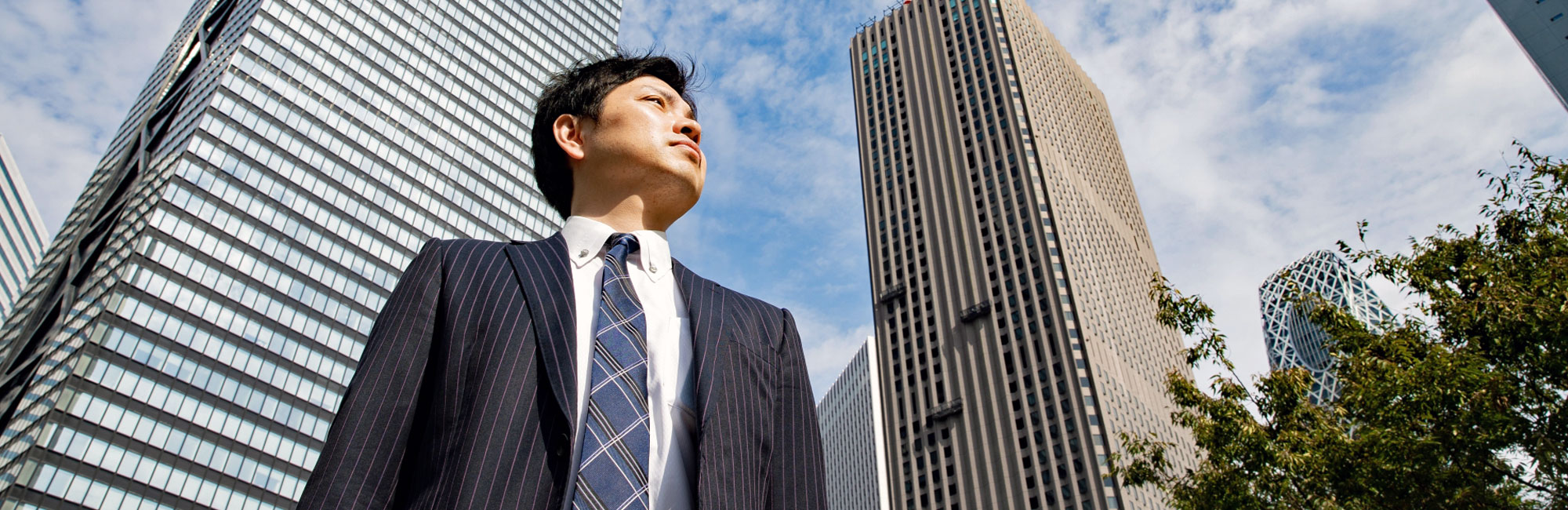 よいルームメディアサポートは、番組・コンテンツ作成準備のための情報収集、裏取り取材、取材対象者の調査を請け負います